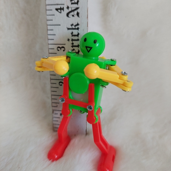 3.5" Fun Wind-up Dancing Walking Robot Toy Red Green and Yellow. Makes a great - Picture 10 of 11